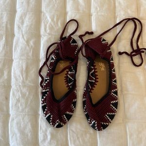 Painted Bird Crochet flats size 7